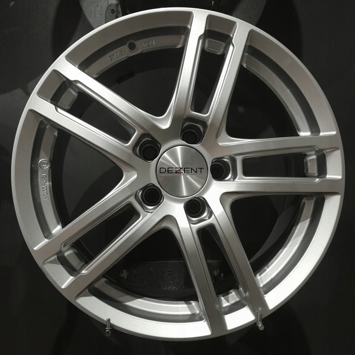 4x Alufelge 17 Zoll 7.0" 5x112 44 5ET Glanz Silber KBA51743 Mercedes-Benz W206 FEL2583515735wc