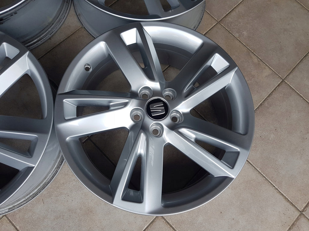4x Alufelge 17 Zoll 6.5" 5x100 48ET Glanz Silber 6F9601025E Seat Arona Rim Wheel FEL3257127964xs