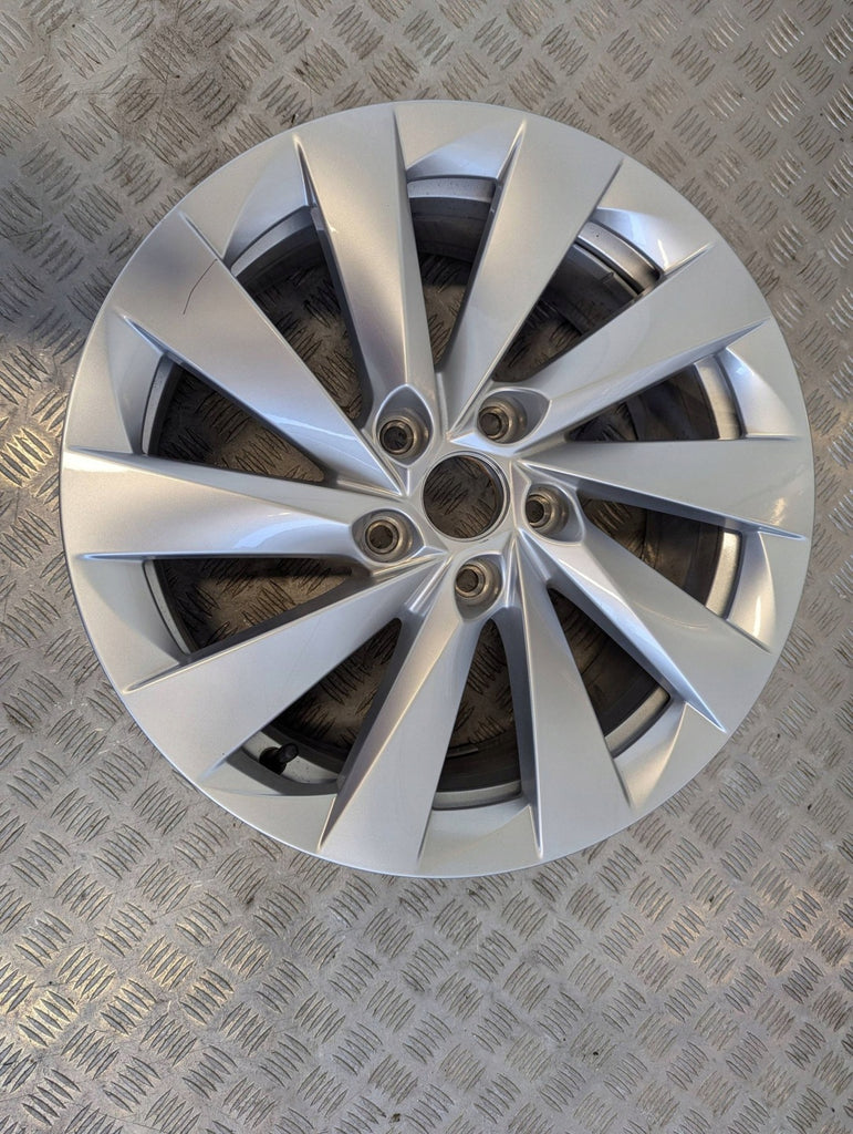 1x Alufelge 17 Zoll 7.0" 5x112 46ET 5E3601025 Skoda Octavia Iv Rim Wheel FEL3110417782un