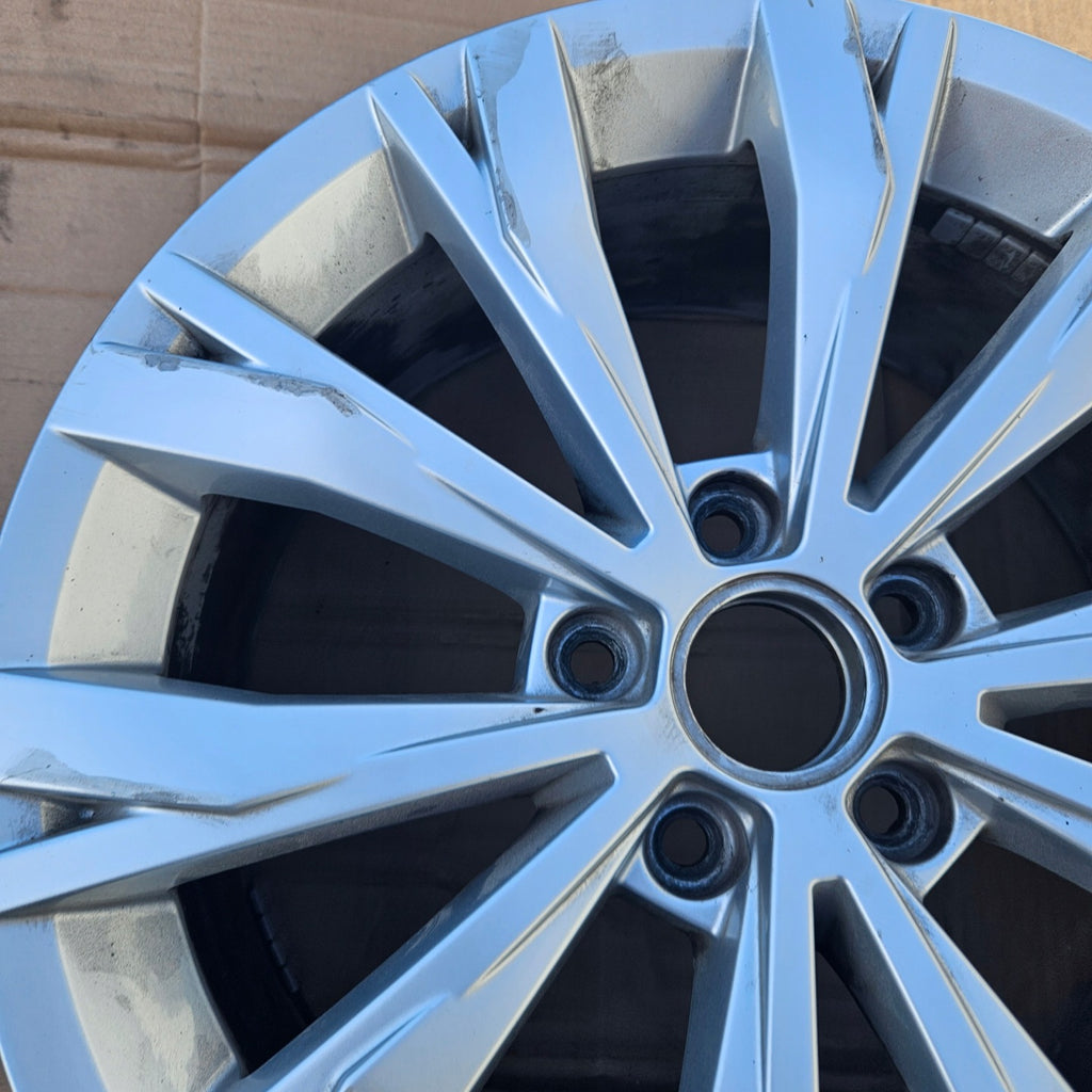1x Alufelge 17 Zoll 7.0" 5x112 40ET Glanz Silber 5NA601025 VW Tiguan Rim Wheel FEL5792362879wc