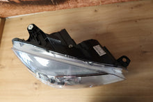 Load image into Gallery viewer, Frontscheinwerfer Mercedes-Benz W204 A2048200259 Xenon Rechts Headlight SCH4202649920tp