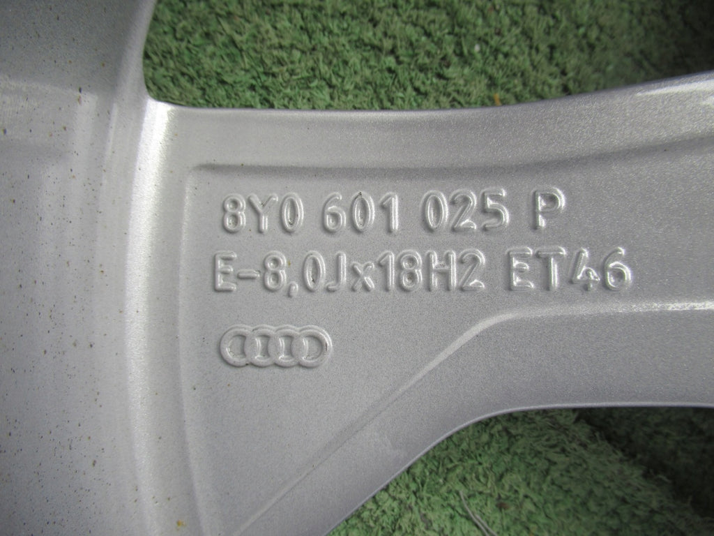 1x Alufelge 18 Zoll 8.0" 5x112 46ET Grau 8Y0601025P Audi A3 Mg Rim Wheel FEL4956965270iz
