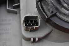 Laden Sie das Bild in den Galerie-Viewer, Frontscheinwerfer Opel Frontera B 1305235379 Rechts Scheinwerfer Headlight SCH2104742097vb