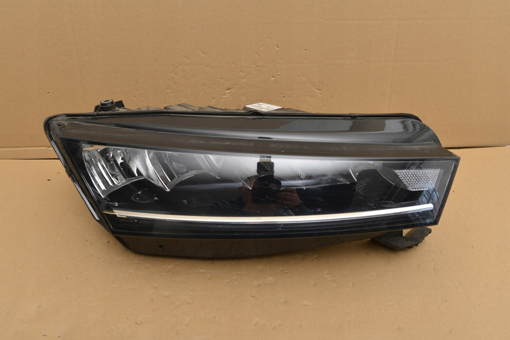 Frontscheinwerfer Skoda Octavia IV 030111823200 Rechts Scheinwerfer Headlight SCH9382287707yw