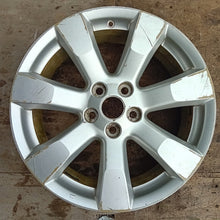 Laden Sie das Bild in den Galerie-Viewer, 1x Alufelge 18 Zoll 7.0" 5x114.3 38ET Glanz Silber Mg Outlander Ii Rim Wheel FEL8236321298lx