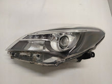 Load image into Gallery viewer, Frontscheinwerfer Toyota Yaris LED Ein Stück (Rechts oder Links) Headlight