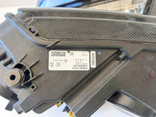 Laden Sie das Bild in den Galerie-Viewer, Frontscheinwerfer Skoda Karoq 57B941015A Links Scheinwerfer Headlight SCH6174327133wp