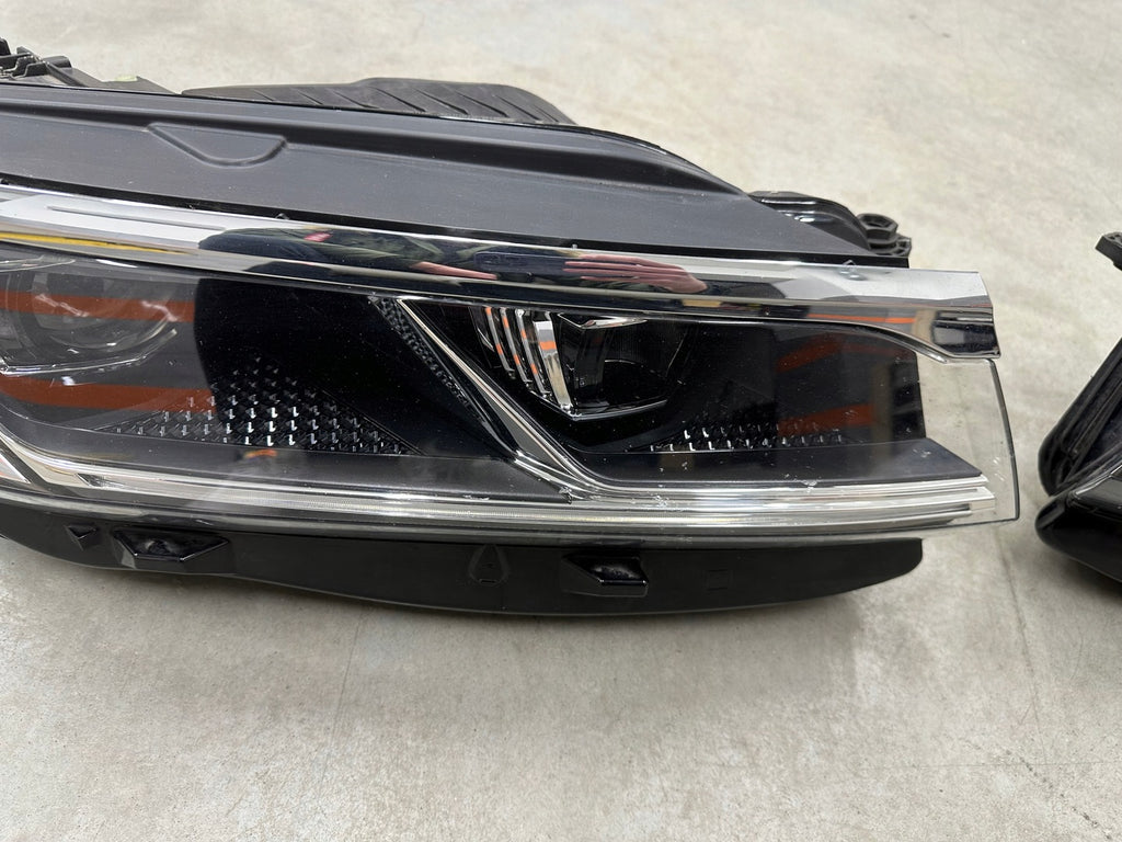 Frontscheinwerfer VW Touareg 761941036B 761941035B Full LED Ein Satz Headlight