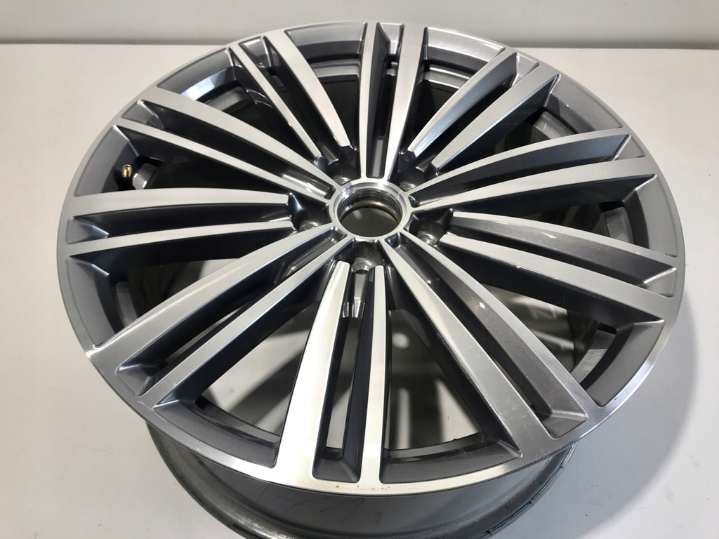 1x Alufelge 19 Zoll 8.0" 5x112 48ET 561601025J VW Passat Golf Vii Rim Wheel FEL3167985945iy