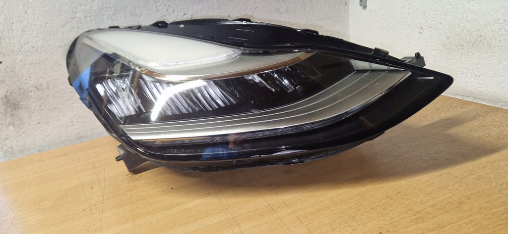 Frontscheinwerfer Tesla Model P107737600C LED Ein Stück (Rechts oder Links)