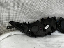 Laden Sie das Bild in den Galerie-Viewer, Frontscheinwerfer Iveco Daily I 5802325425 582325419 Ein Satz Headlight SCH9342263777fa