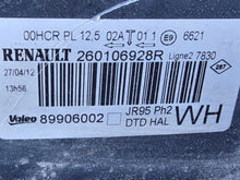 Load image into Gallery viewer, Frontscheinwerfer Renault Scenic 260106928R Rechts Scheinwerfer Headlight SCH6875834702tq