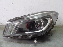 Laden Sie das Bild in den Galerie-Viewer, Frontscheinwerfer Mercedes-Benz Cla C117 A1178201761 Links Headlight SCH2299507829bm