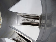 Load image into Gallery viewer, 1x Alufelge 17 Zoll 7.5&quot; 5x112 47ET Glanz Silber 3C0601025J VW Passat Rim Wheel