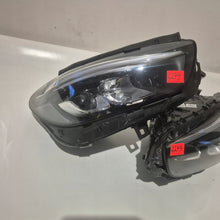 Laden Sie das Bild in den Galerie-Viewer, Frontscheinwerfer Mercedes-Benz A2479062503 A2479062603 LED Ein Satz Headlight SCH5280549521oz