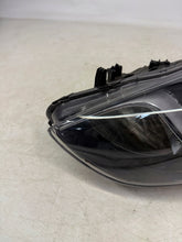 Laden Sie das Bild in den Galerie-Viewer, Frontscheinwerfer Hyundai I30 92101A6020 Links Scheinwerfer Headlight SCH1941209397hr