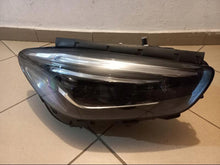 Laden Sie das Bild in den Galerie-Viewer, Frontscheinwerfer Mercedes-Benz W247 A2479062003 FULL LED Rechts Headlight