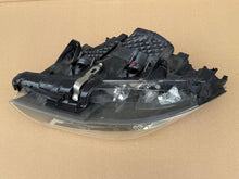 Laden Sie das Bild in den Galerie-Viewer, Frontscheinwerfer BMW F11 F10 7317132 Xenon Rechts Scheinwerfer Headlight SCH1449257815rd
