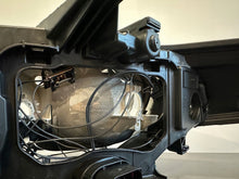 Laden Sie das Bild in den Galerie-Viewer, Frontscheinwerfer Ford Mondeo 7S71-13100-EF Rechts Scheinwerfer Headlight SCH8721515217ui