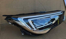 Load image into Gallery viewer, Frontscheinwerfer Opel Crossland X 39153539 LED Rechts Scheinwerfer Headlight