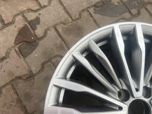 Laden Sie das Bild in den Galerie-Viewer, 1x Alufelge 19 Zoll 8.5" 5x120 47ET 6877137 BMW F10 F30 Rim Wheel FEL8878542585cr