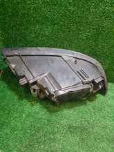 Laden Sie das Bild in den Galerie-Viewer, Frontscheinwerfer Volvo V50 30698889 0301198273 Links Scheinwerfer Headlight SCH5269271141sz