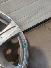 Load image into Gallery viewer, 1x Alufelge 18 Zoll 8.5" 5x114.3 38ET 55R8855 Rim Wheel FEL7910361735mx