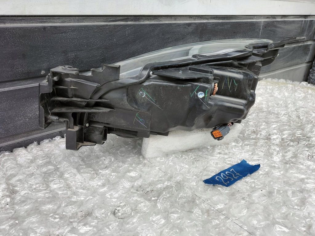 Frontscheinwerfer Mazda III D09K-51030 LED Rechts Scheinwerfer Headlight