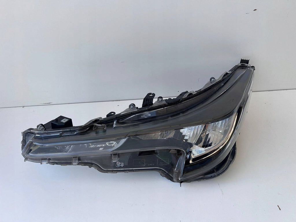 Frontscheinwerfer Toyota Corolla 8115002S60 LED Ein Stück (Rechts oder Links)