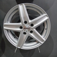 Laden Sie das Bild in den Galerie-Viewer, 4x Alufelge 16 Zoll 6.5" 5x112 38ET Glanz Silber Audi Superb III Octavia I FEL1344194403mp