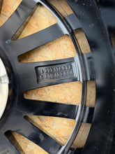 Laden Sie das Bild in den Galerie-Viewer, 1x Alufelge 17 Zoll 7.0" 5x112 41ET 6891174 BMW Rim Wheel FEL9462272273hz