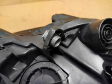 Laden Sie das Bild in den Galerie-Viewer, Frontscheinwerfer VW Transporter 7L1941035D Full LED Links Headlight SCH1255372205ya