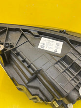 Laden Sie das Bild in den Galerie-Viewer, Frontscheinwerfer Mercedes-Benz W177 A1779065804 LED Rechts Headlight SCH6480176591la