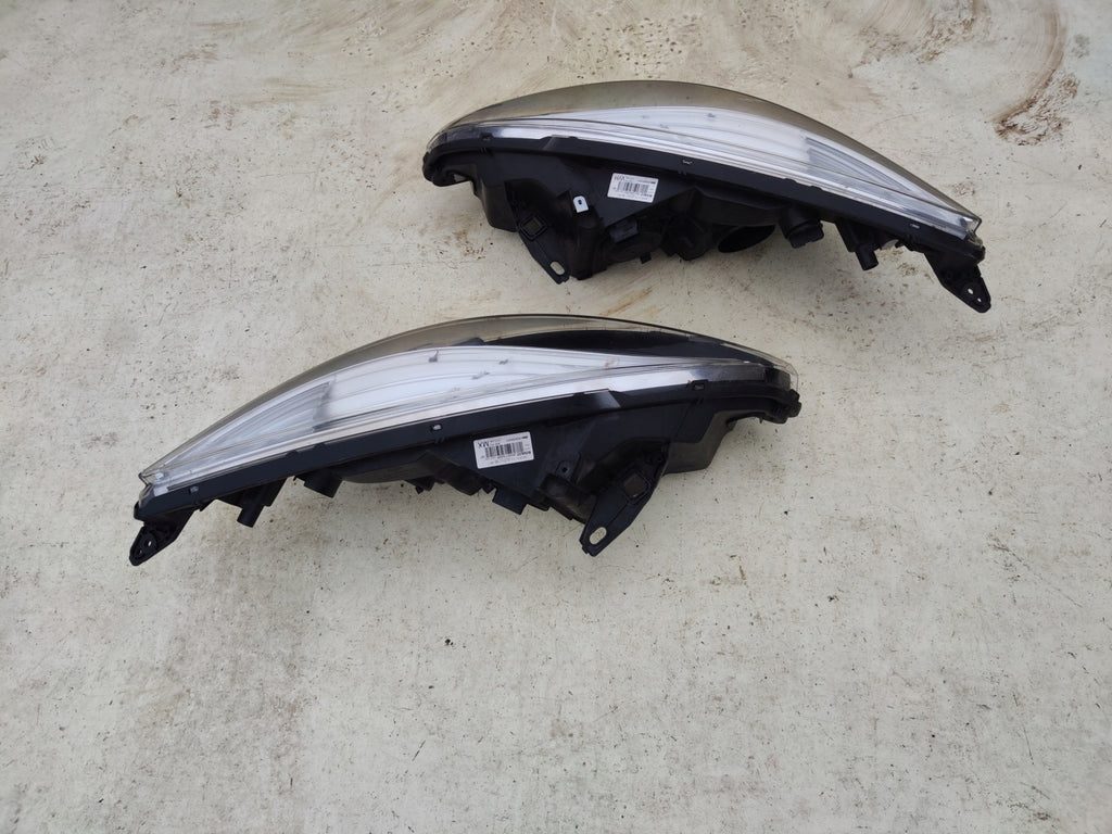 Frontscheinwerfer Renault Scenic 260106928R Ein Satz Scheinwerfer Headlight SCH2789650990qb