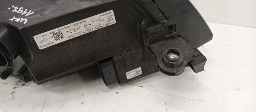 Frontscheinwerfer Skoda Superb III 3V1941015D LED Links Scheinwerfer Headlight