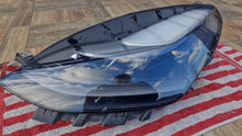Laden Sie das Bild in den Galerie-Viewer, Frontscheinwerfer Tesla Model 3 1514952-00-D Links Scheinwerfer Headlight SCH8892361060er