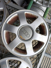 Laden Sie das Bild in den Galerie-Viewer, 1x Alufelge 15 Zoll 6.0&quot; 5x100 38ET 8L0601025F Audi A3 Rim Wheel