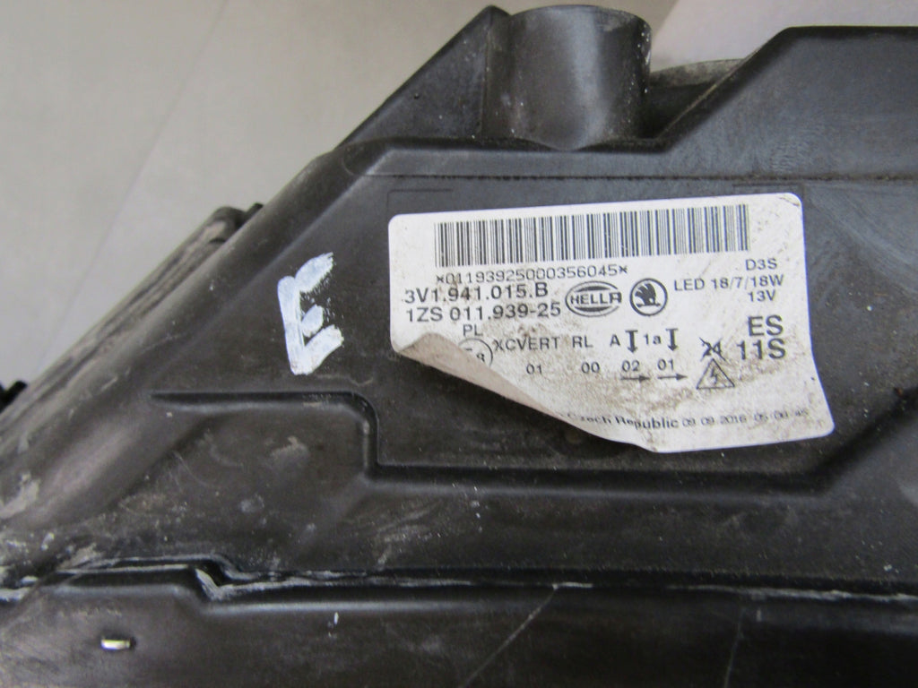 Frontscheinwerfer Skoda Superb III 3V1941015B Xenon Links Scheinwerfer Headlight