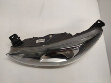 Laden Sie das Bild in den Galerie-Viewer, Frontscheinwerfer Ford Focus JX7B-13W030-CE LED Ein Stück (Rechts oder Links) SCH2721561454yu