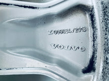 Laden Sie das Bild in den Galerie-Viewer, 1x Alufelge 18 Zoll 7.5&quot; 5x108 50ET 31471553 Volvo Xc40 Rim Wheel