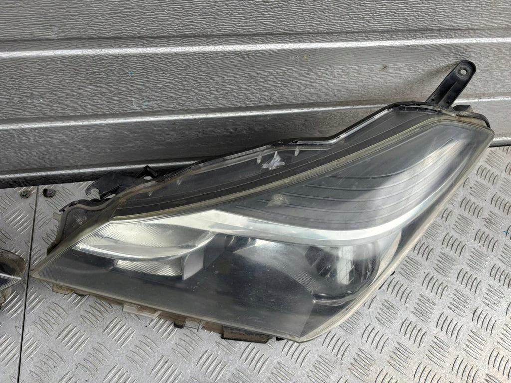 Frontscheinwerfer Toyota Yaris Ein Satz Scheinwerfer Headlight SCH8725543045hh