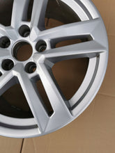 Load image into Gallery viewer, 1x Alufelge 17 Zoll 7.0" 5x112 42ET 8W0601025P Audi A4 B9 Rim Wheel FEL3209314437ui