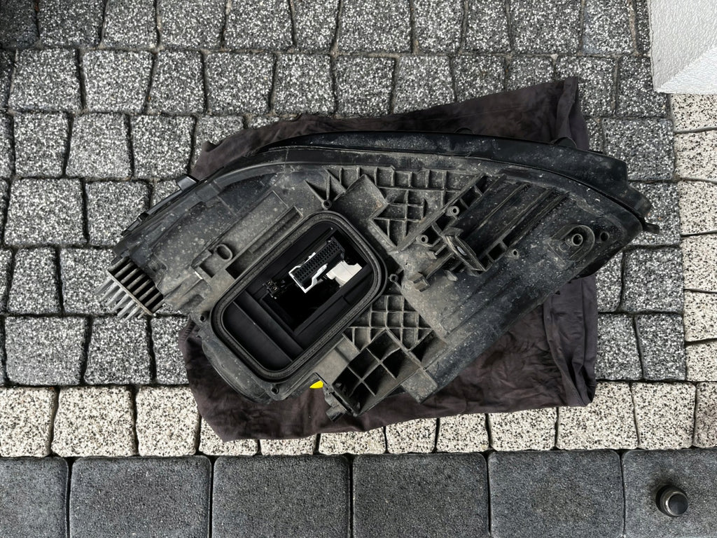 Frontscheinwerfer Mercedes-Benz Eqa Eqb A2439062801 A2439062701 Rechts Headlight SCH1359155302zf