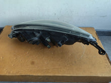 Laden Sie das Bild in den Galerie-Viewer, Frontscheinwerfer Opel Astra J 13371596 Rechts Scheinwerfer Headlight SCH1354175207gd