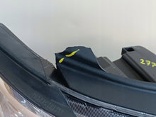 Load image into Gallery viewer, Frontscheinwerfer Hyundai H350 Rechts Scheinwerfer Headlight