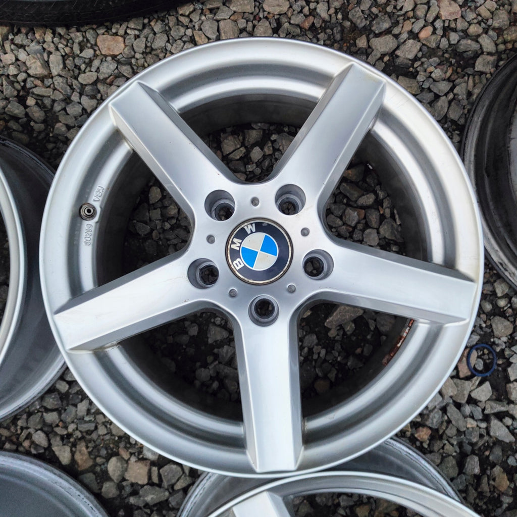 1x Alufelge 16 Zoll 7.0" 5x120 40ET Glanz Silber BMW Rim Wheel FEL6247336544ub