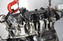 Load image into Gallery viewer, Motor Mercedes-Benz W176 607951 1.5 CDI 109PS 80kW 99TKm 2015 Diesel Unkomplett