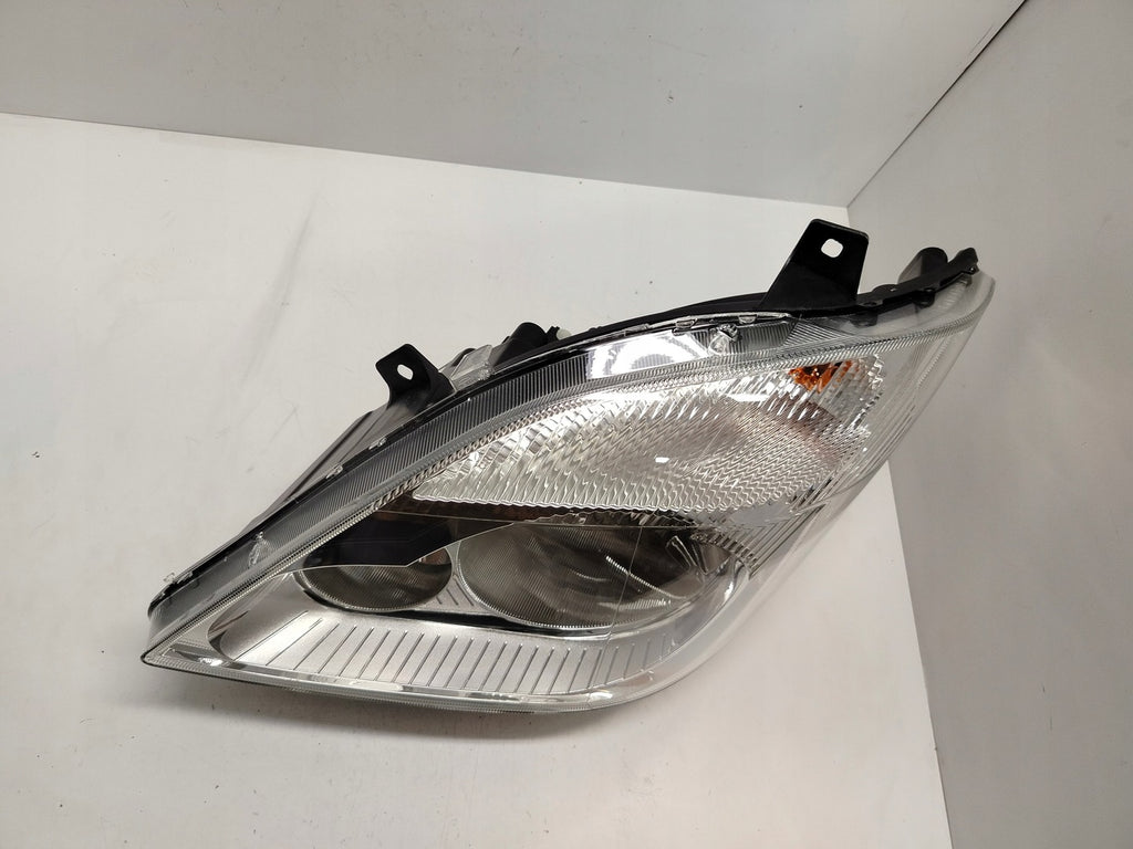 Frontscheinwerfer Mercedes-Benz Sprinter A9068200161 Ein Satz Headlight