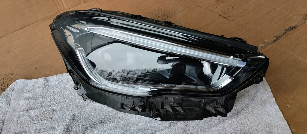 Frontscheinwerfer Mercedes-Benz W247 A2479065006 LED Rechts Headlight SCH9218243224nh