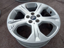 Laden Sie das Bild in den Galerie-Viewer, 1x Alufelge 17 Zoll 5x108 LJ6C1007B2A Ford Kuga Rim Wheel FEL1335239739px